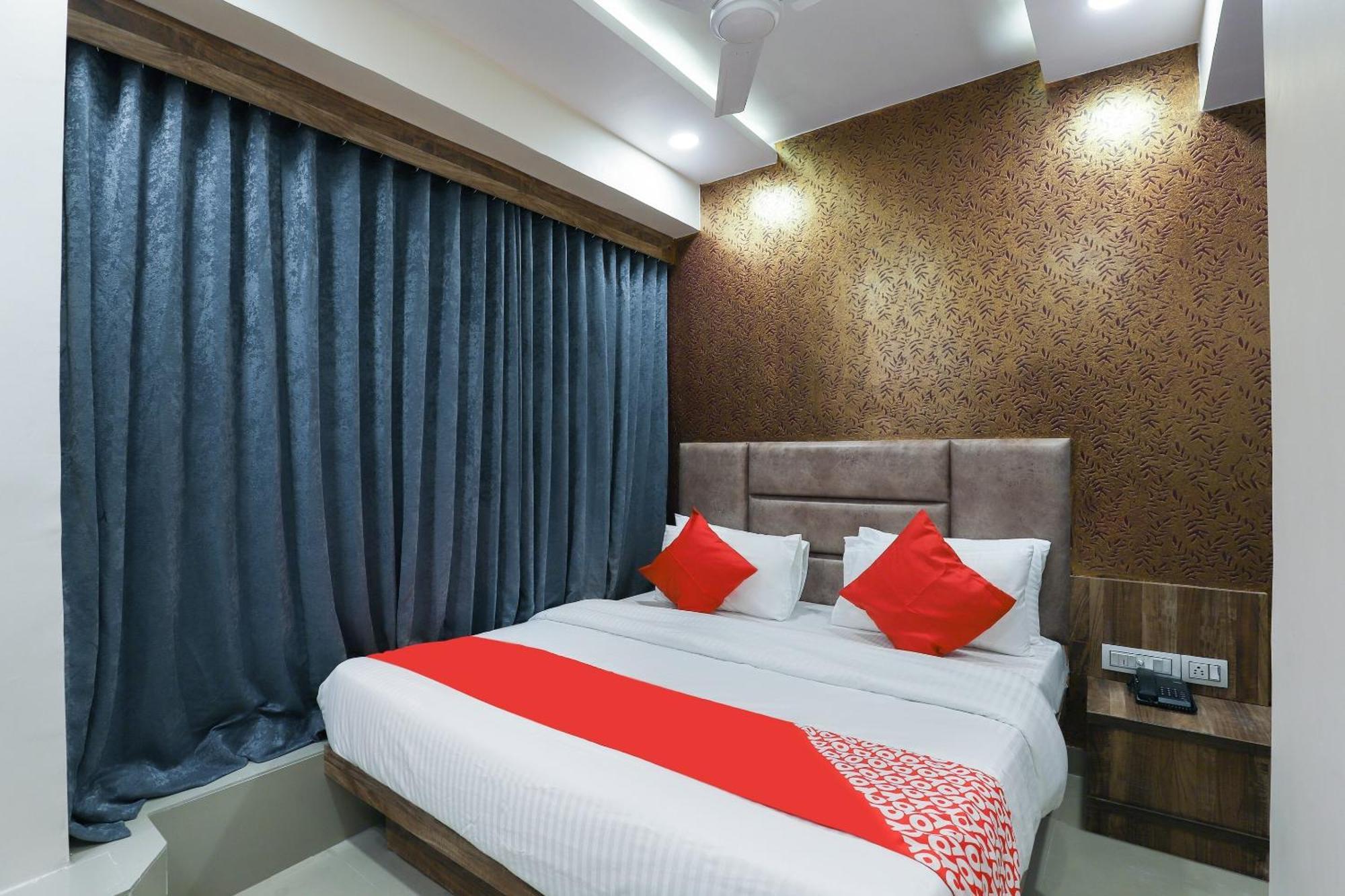 Hotel O Dream Stay Sarkhej Exterior photo
