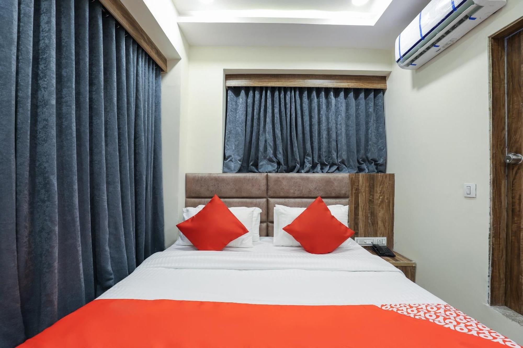 Hotel O Dream Stay Sarkhej Exterior photo