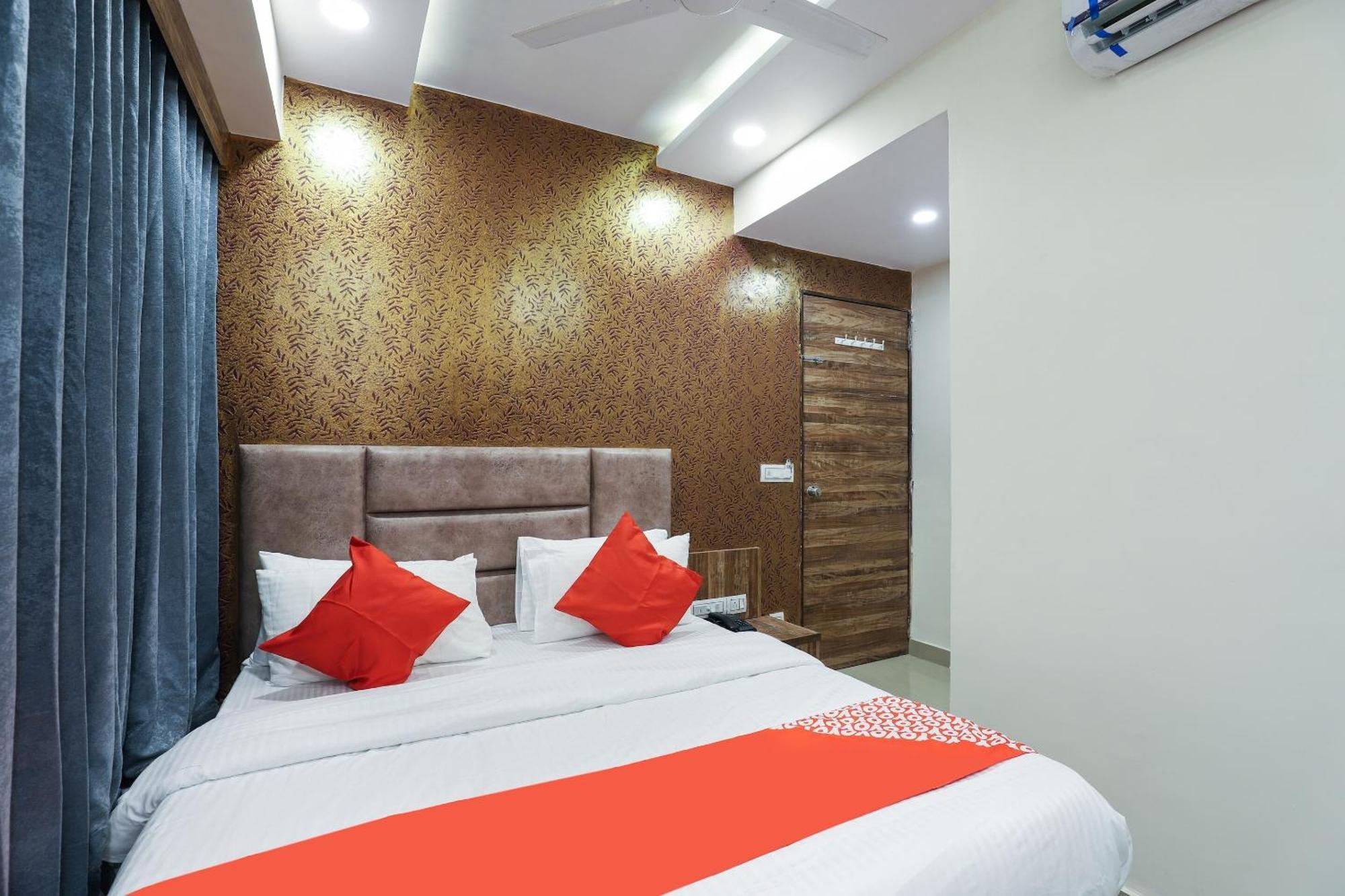 Hotel O Dream Stay Sarkhej Exterior photo